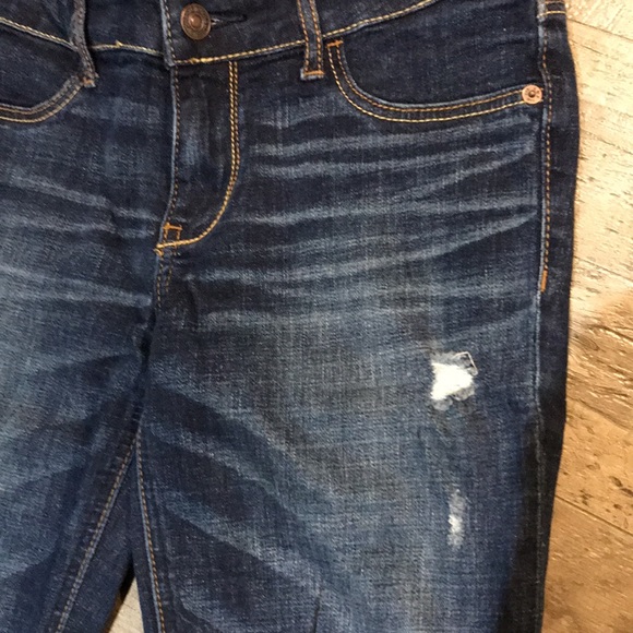Women’s Abercrombie Jeans - Picture 2 of 4